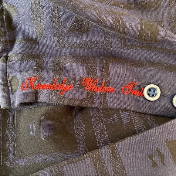 ROBERT GRAHAM 'A MAN'S HAT' SHIRT SIZE LT - Picture 5 of 9